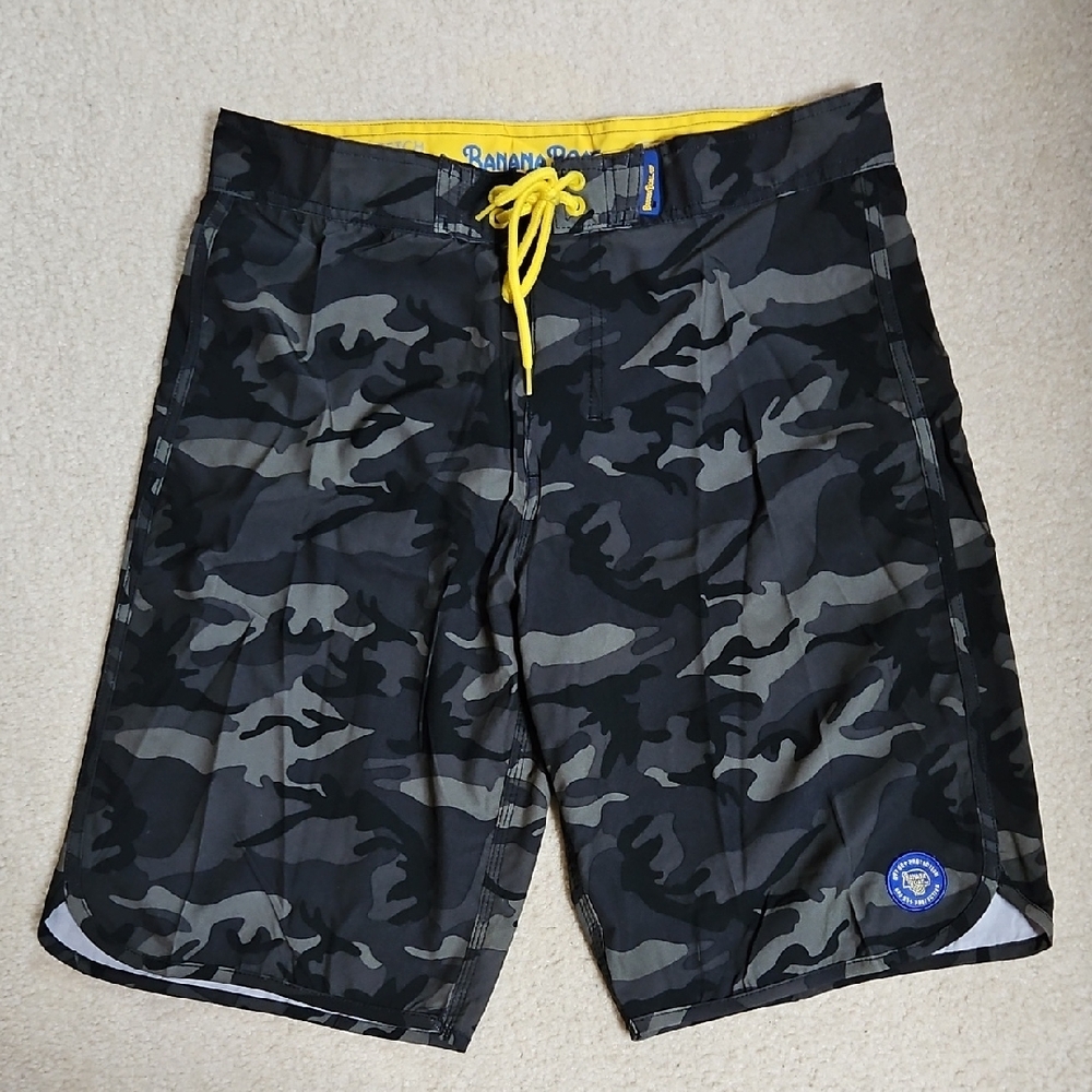Banana Boat Men's Camouflage Board Shorts - Black and Gray